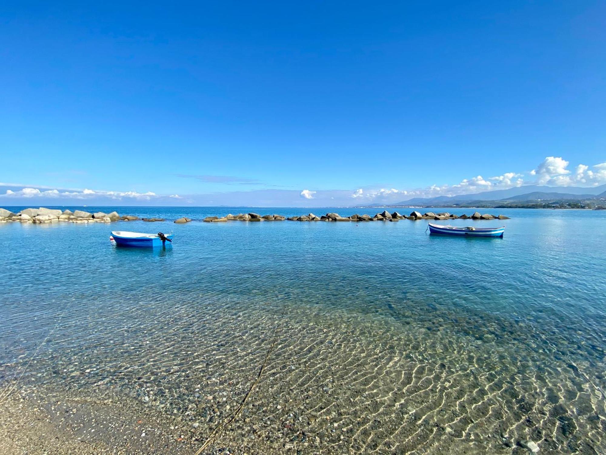 Appartamenti La Baia Del Rais Falcone Ruang foto